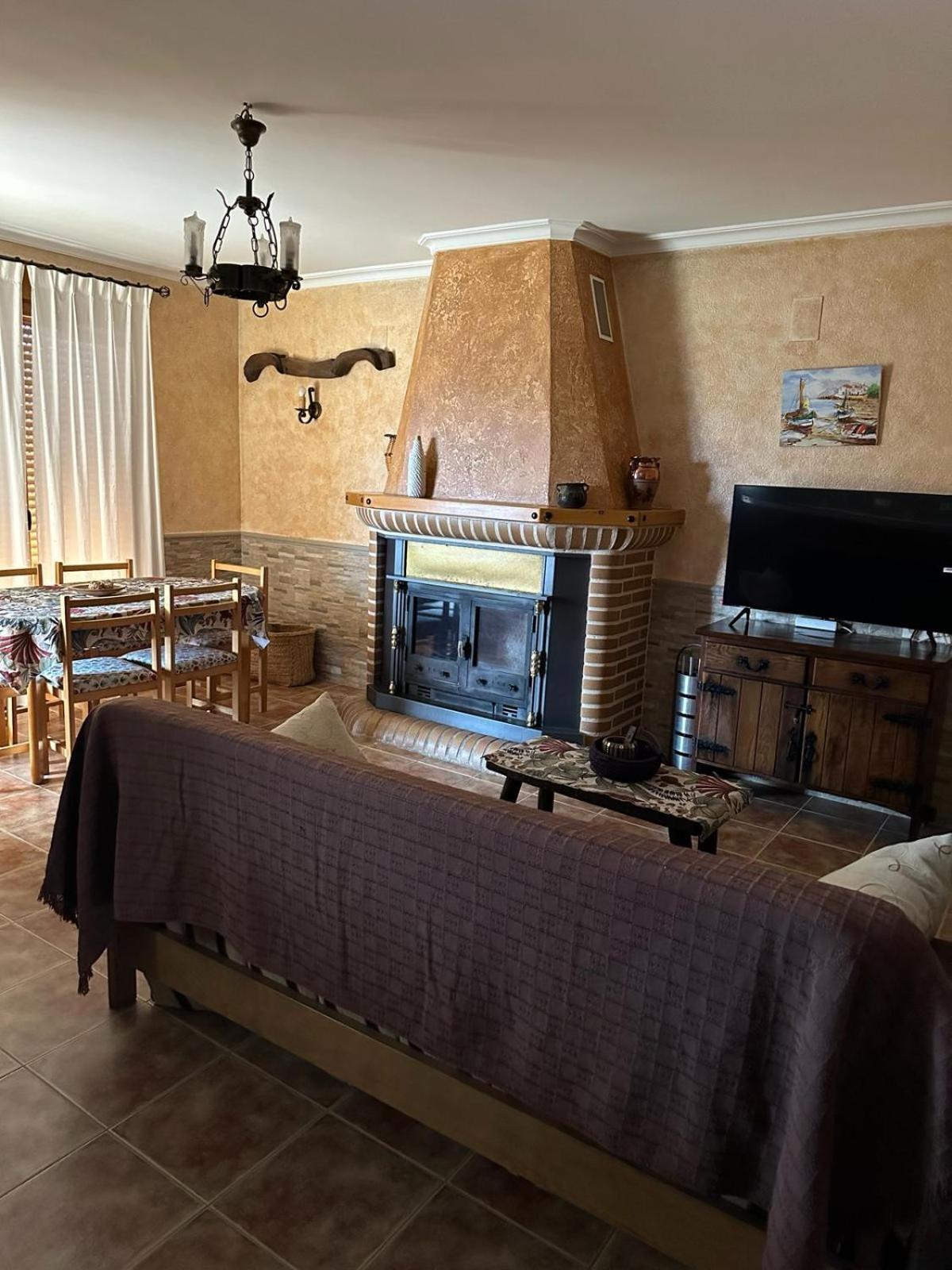 Casas Rurales Cerro Lobo Yeste Exteriör bild